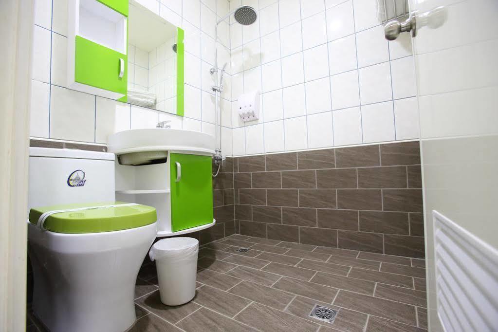 Clover House-自助式無人旅店 Zhongli Eksteriør billede
